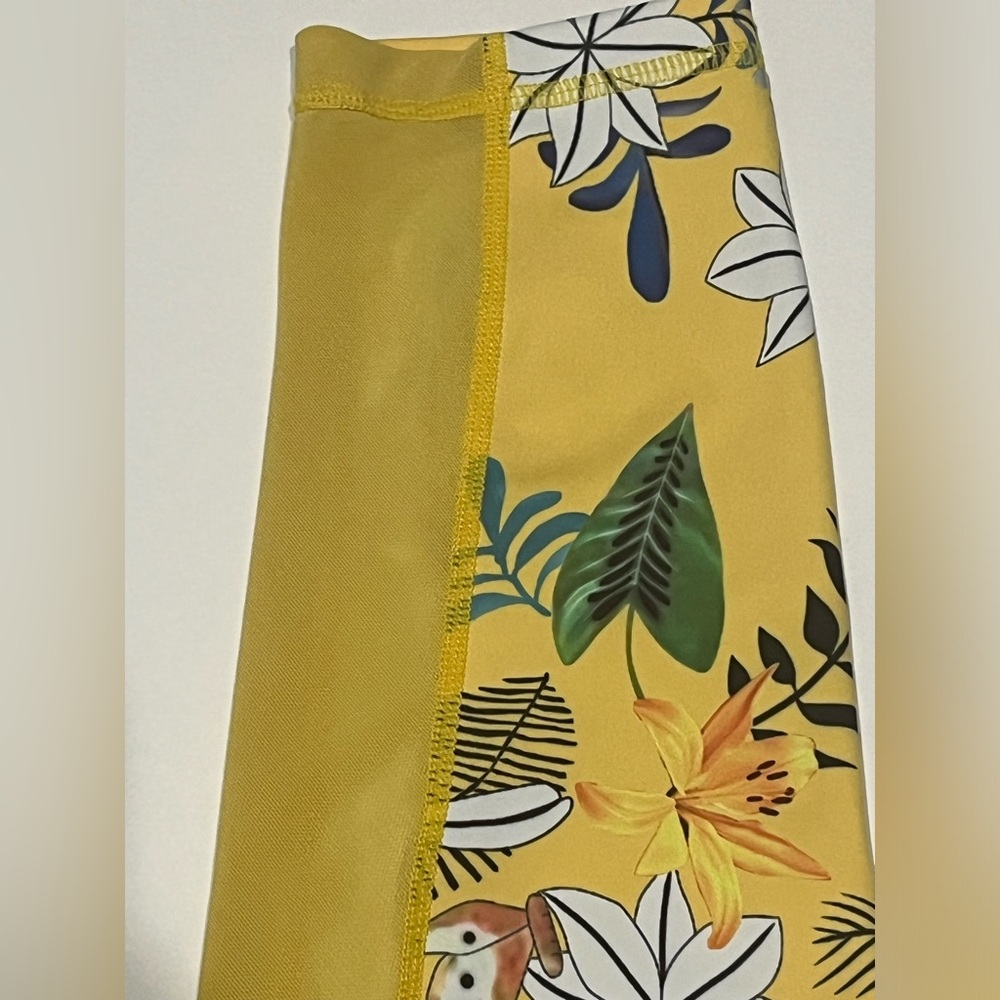 Zyia Active 7/8 Floral Yellow Leggings Sz 6-8 Reflective Light nTight - Picture 10 of 12